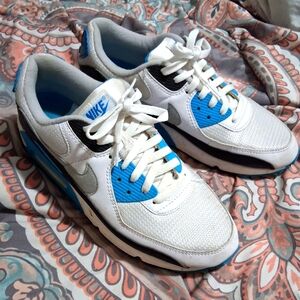 Nike Air Max White and Blue Trainers Mens Size 9.5 Womens Size 11